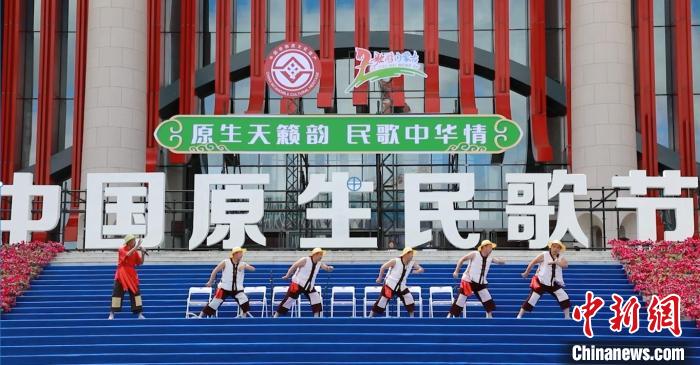 (文化中国行)乡野古音百花放 一曲天籁遏行云,(文化中国行)乡野古音百花放 一曲天籁遏行云